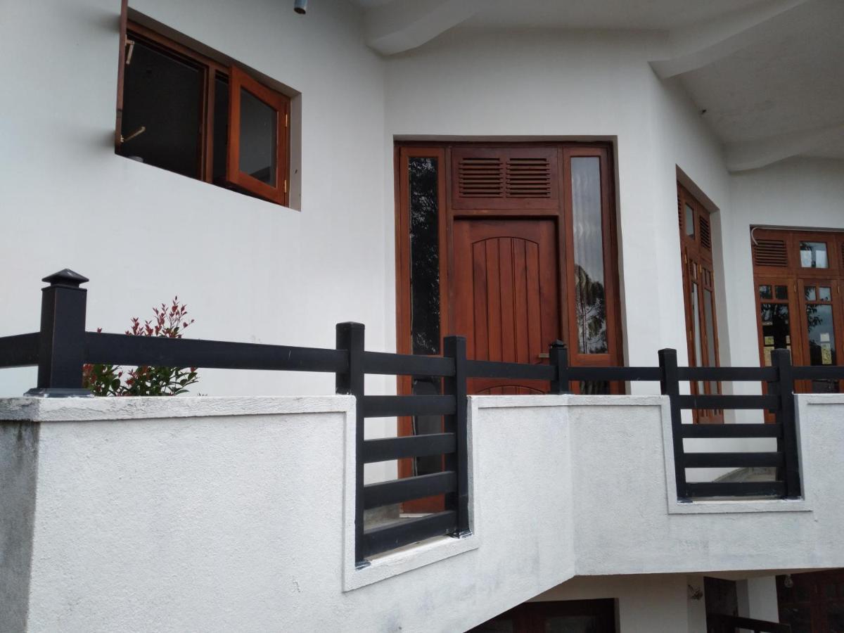 Holly House Homestay Ella Exteriör bild